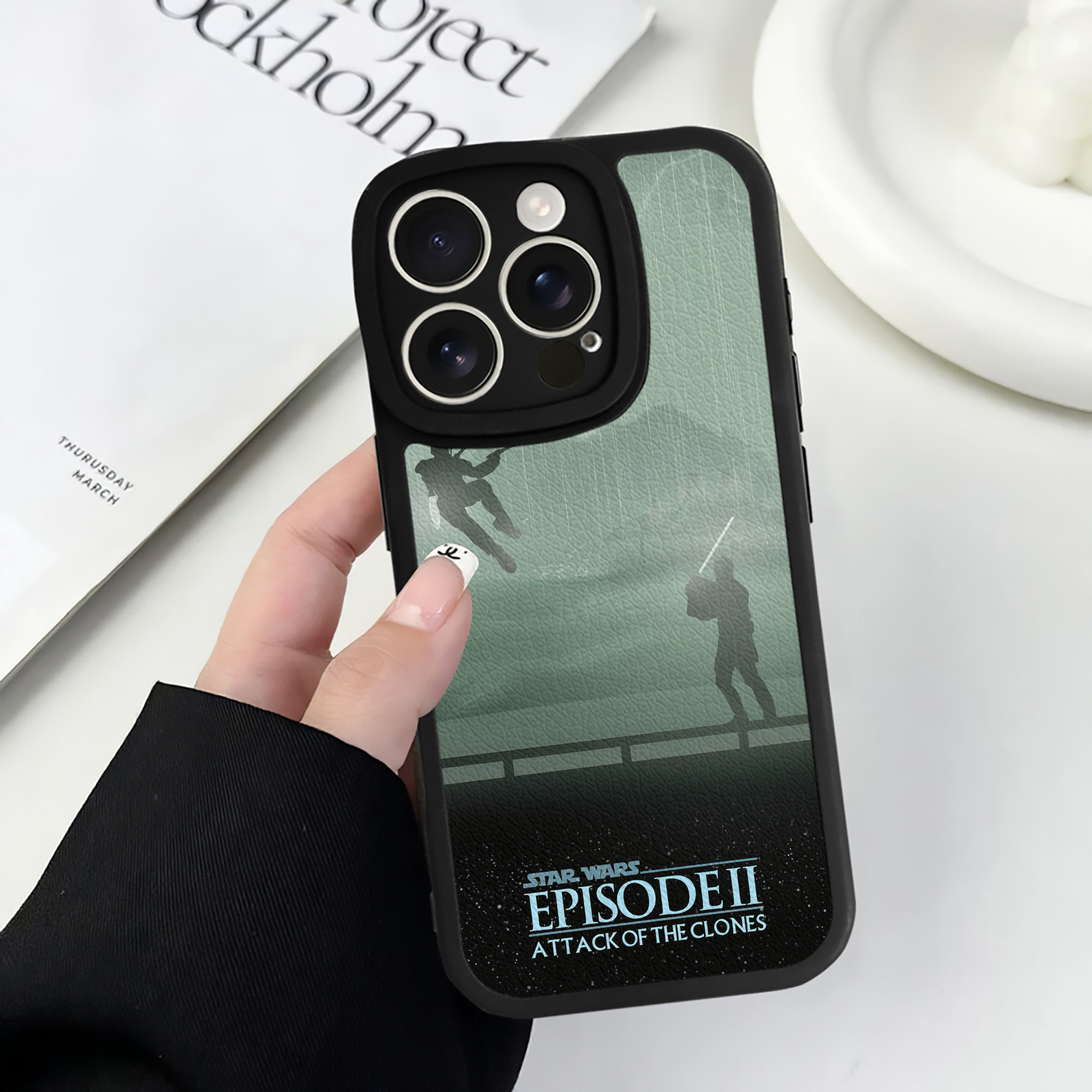 （画像用） スター・ウォーズ Star Wars 【iPhone 16シリーズ対応】シリコンスマホケース（レザー調） 材質：シリコン